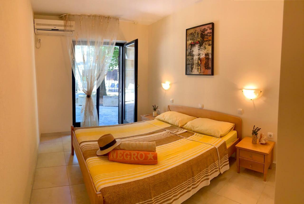 Villa Monte Boutique Apartments In แฮร์เซ็ก-โนวี ภายนอก รูปภาพ
